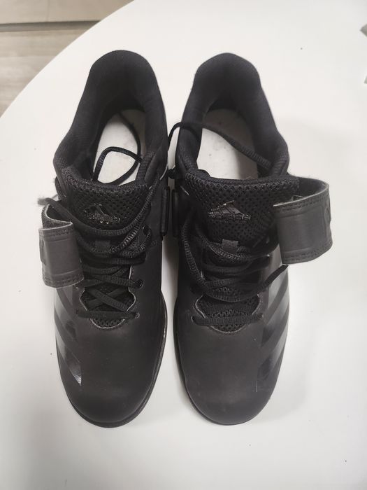 Adisasi Brand new Nr 45 EU!!!