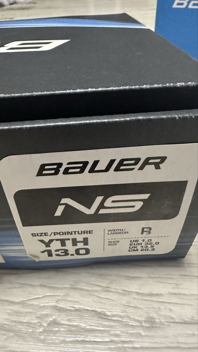 Продам детские хоккейные коньки bauer ns