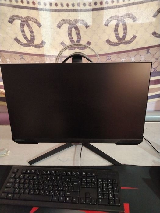 Samsung odysey g4 “25”240 hz