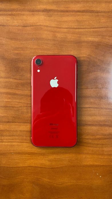 Apple XR телефон в хорошем состоянии