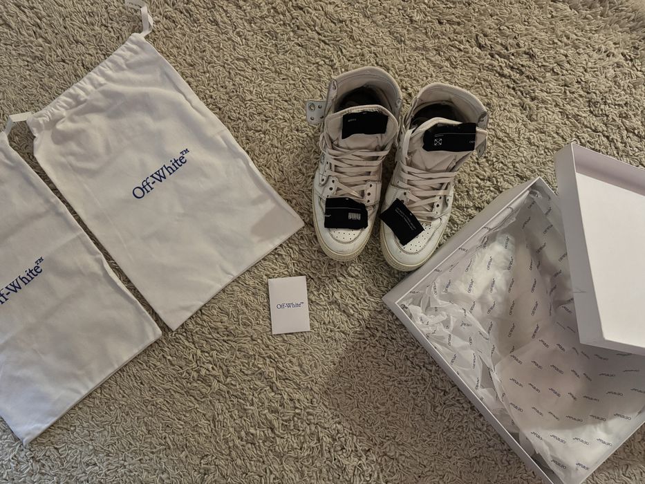 Off White Court 3.0