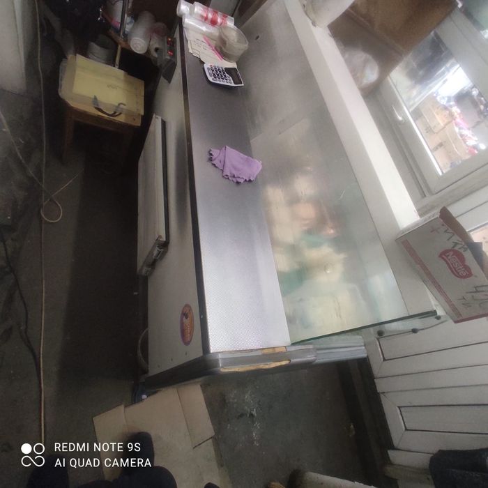 Витринный холодильник