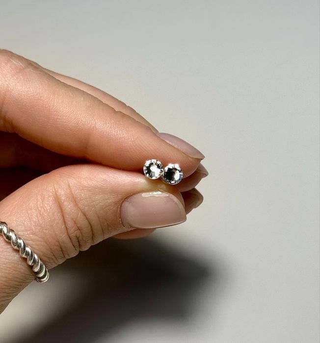 Скидка до 22 марта Swarovski с серебром на леске