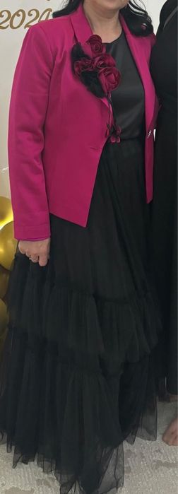 Той көйлектері сатылады (ательеде тігілген)