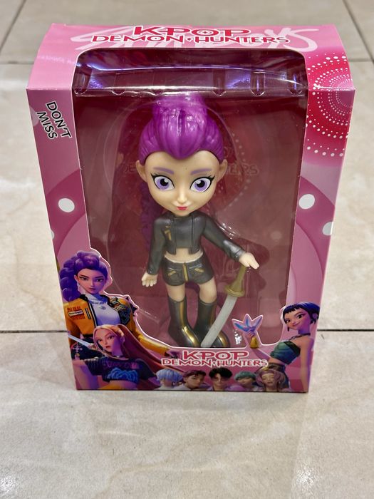K pop demon hunters фигурки/Кей поп ловци на демони фигури