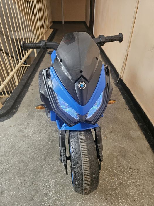 Motocicleta pentru copii 4+