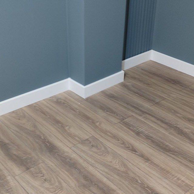 МДФ деккор панел и плинтус установка