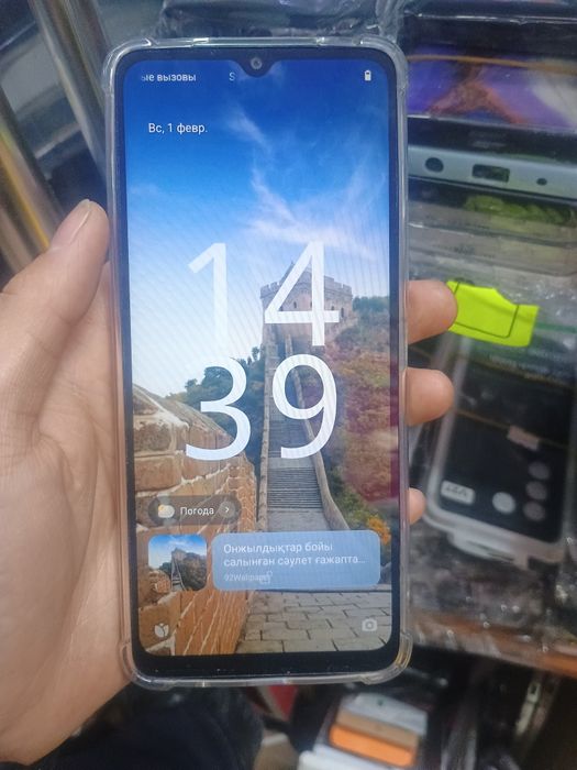 Redmi A3x в идеале 64гб память