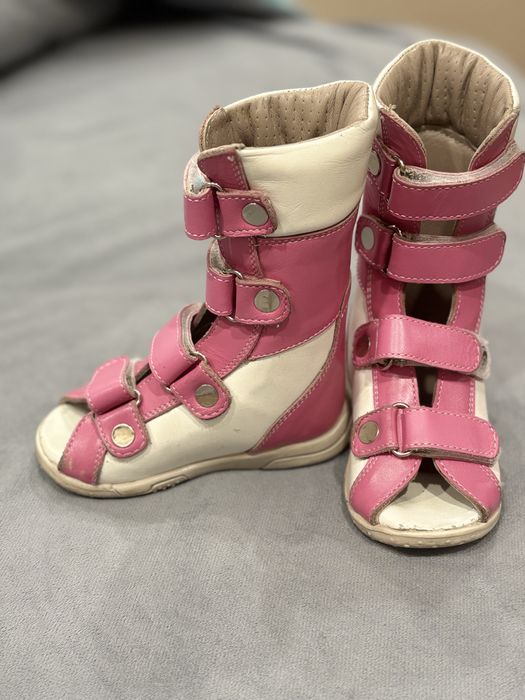 Продам ортопедические сандали