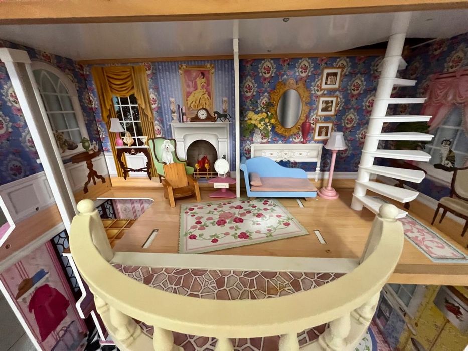 Куколный домик б/у