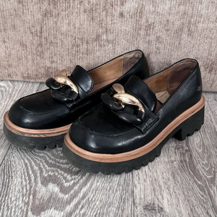 продам обудь на девочку