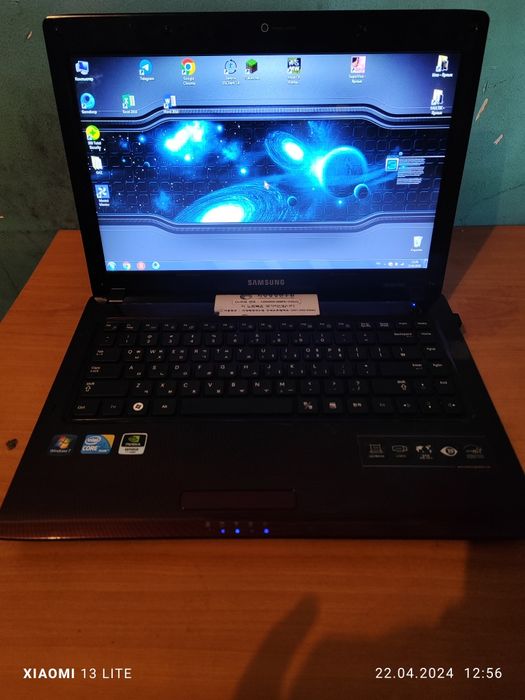 Samsung noutbuk sotiladi