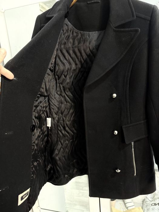 Женское пальто 48 размер б/у