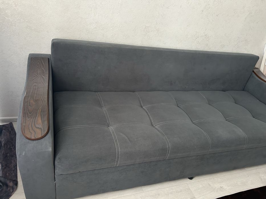 Диван цвет серый нрвый