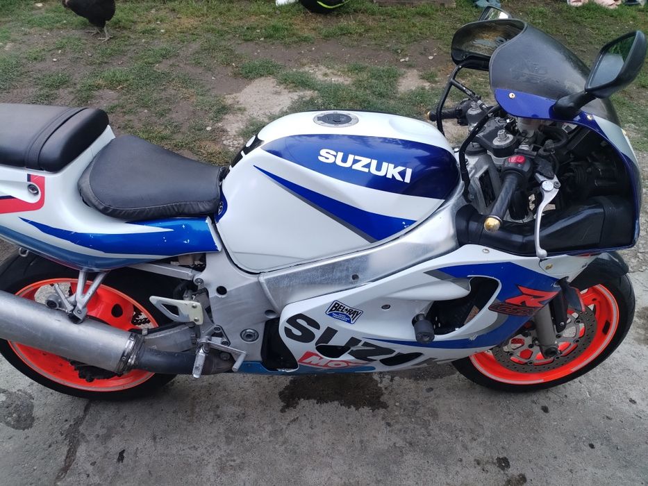 Suzuki gsx-r srad 600