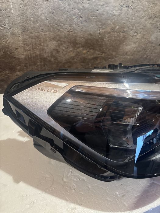 Фар за Bmw X1 F48
