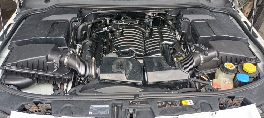 Land Rover Discovery 3-4  на запчасти.