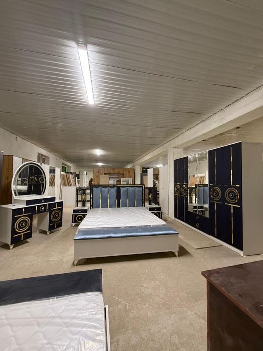 Спални гарнитур 200.000 тг басталады