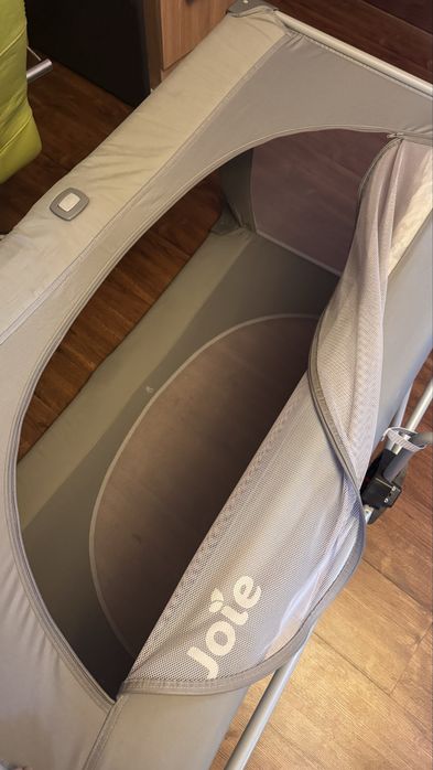 Детский складной манеж Joie