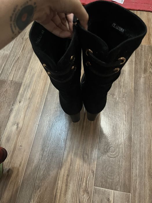 Продам сапоги зимние на каблуке