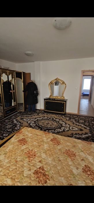 Персийски килим  .