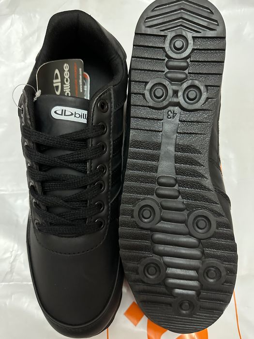 Кроссовки кожаные фирмы Bellcee