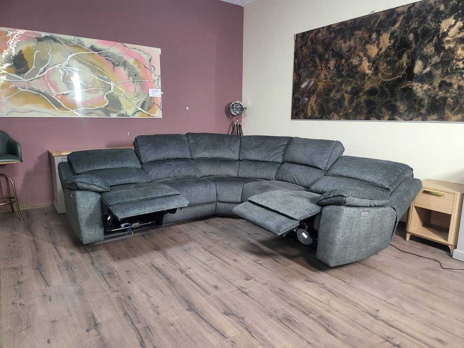 Сив ъглов диван от плат с електрически релаксиращ механизъм