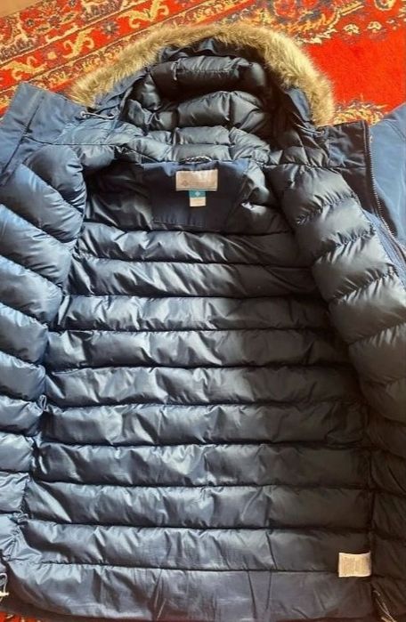 Продам куртку коламбиа оригинал в хорошем состояний.