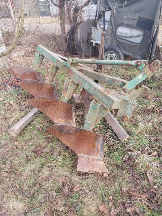 Плуг за трактор 4х25