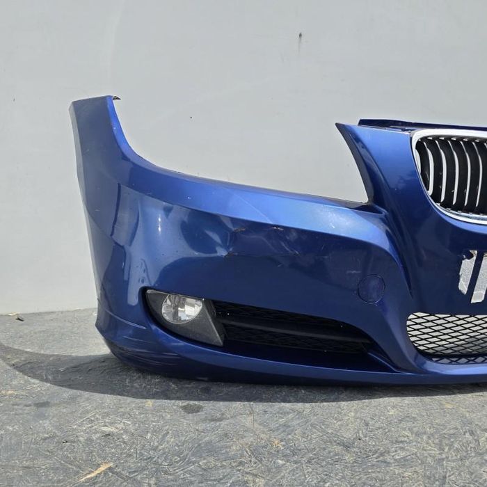 Bara fata cu proiectoare BMW Seria 3 LCI E90