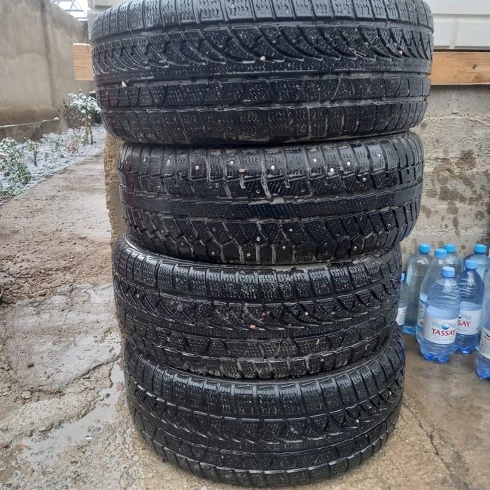 Продаю шины 4 шт.