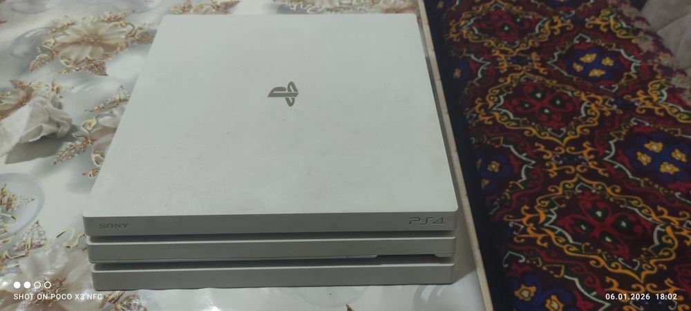 Плей стейшн 4 про