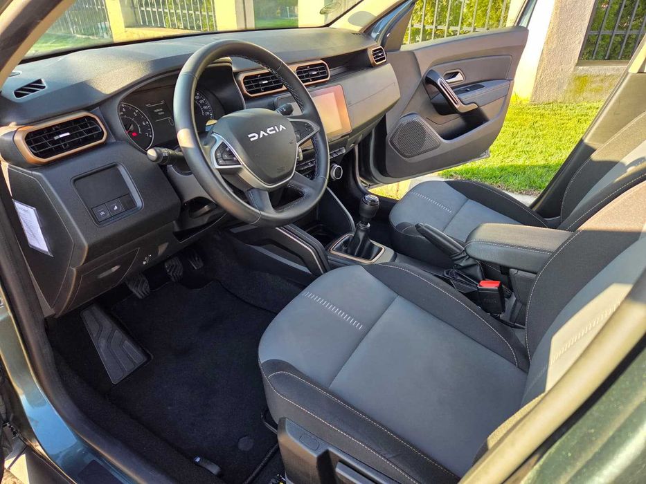 Dacia Duster Extreme 2023 ECO-G 100 "Adventure Line" Cedar Green
