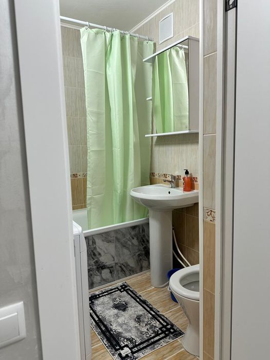 Центр. Чехова 100. . Детский мир