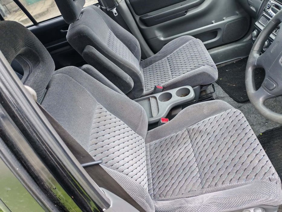 Хонда Црв 1ва генерация предна седалка с подлакътник