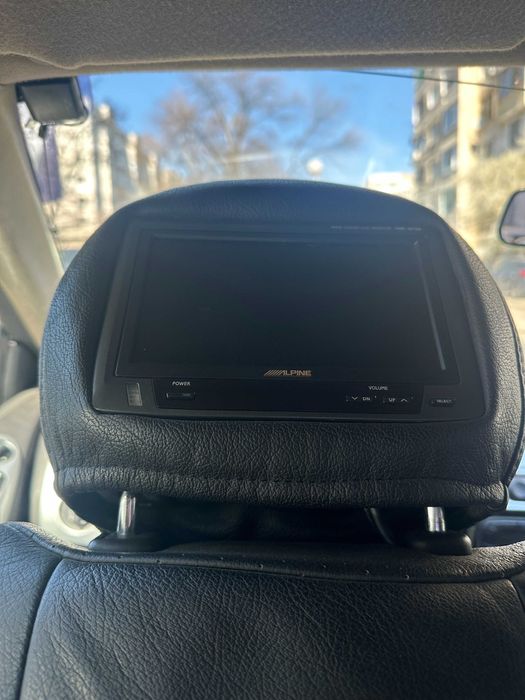 продавам Ford Cougar 2.5 с уникална музика