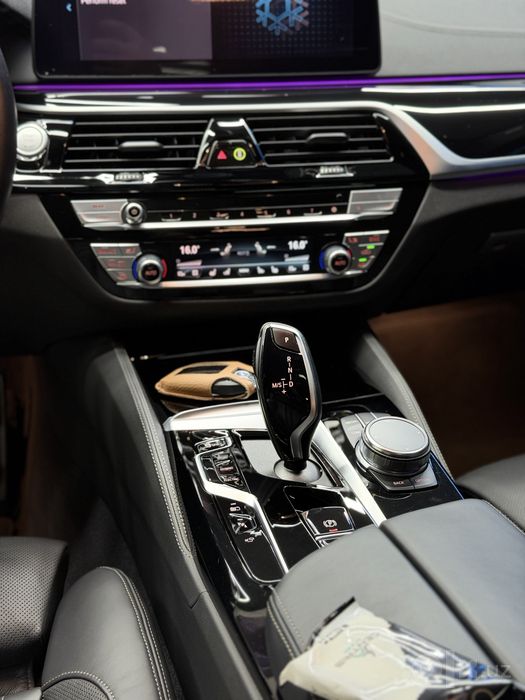 BMW 530e G30 LCI