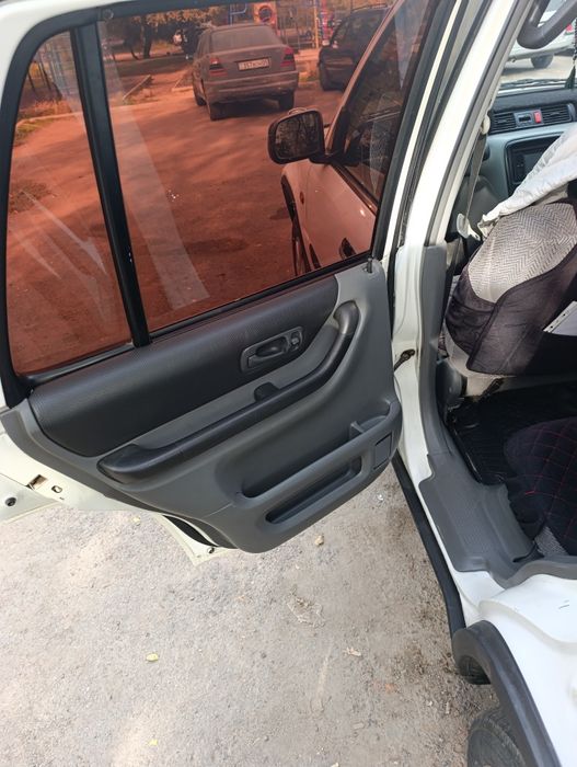 Продаю Хонду C-RV 1997