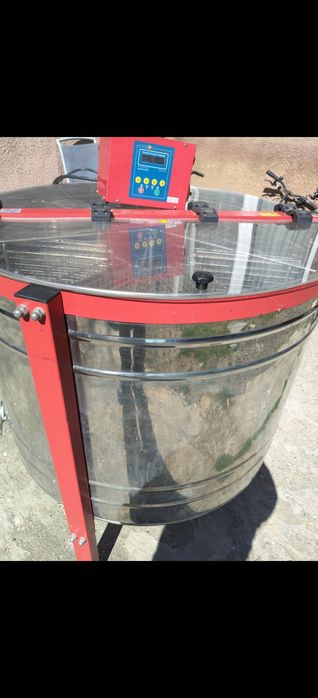 Centrifugă apicolă
