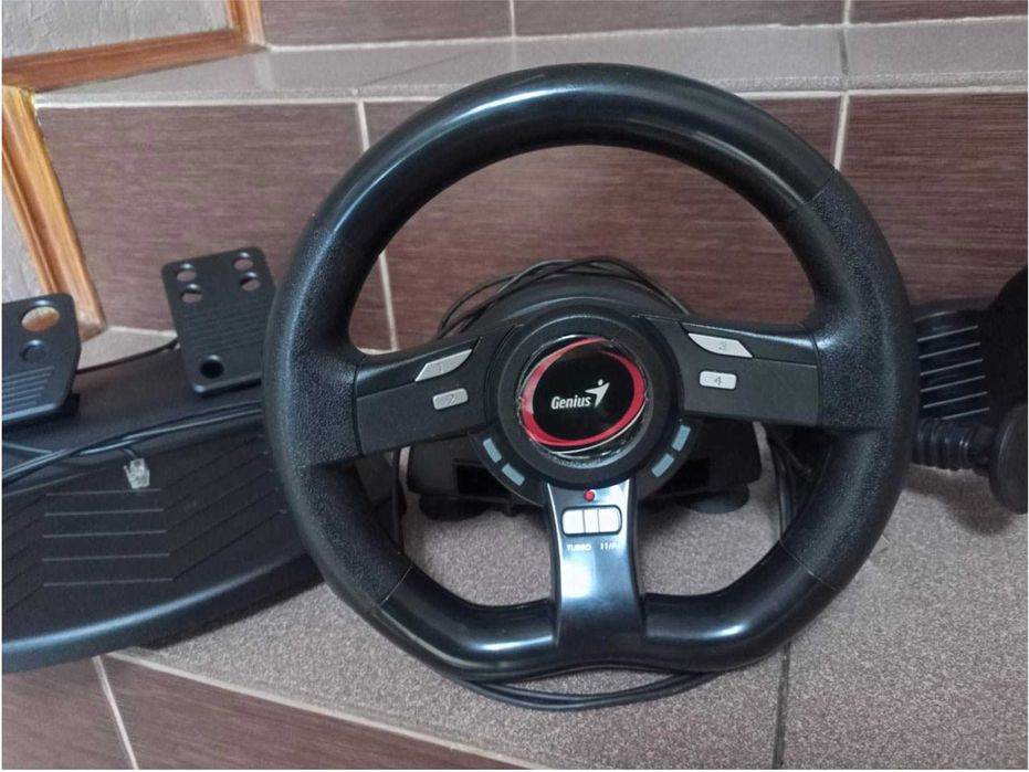 Игровой руль Genius Speed Wheel 5 — Состояние нового. PC/PS3