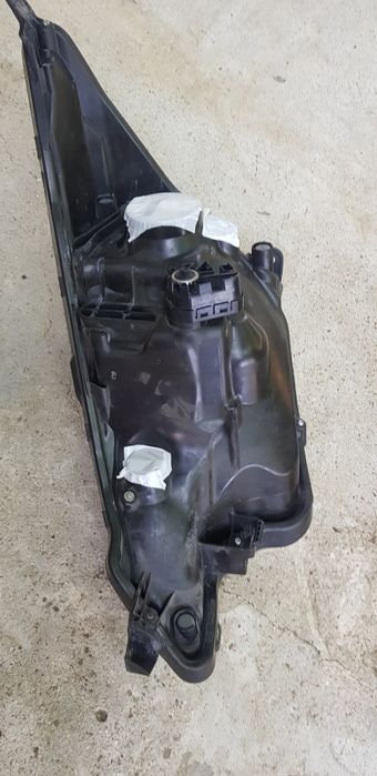 Десен фар за Toyota verso s 2012