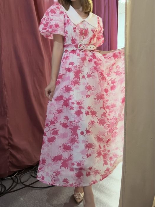 Продам изысканное и очень женственное платье