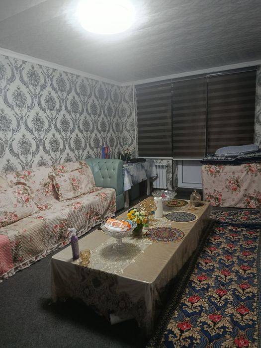 1 MTT 9 maktab yonida 2 xonali uy sotiladi