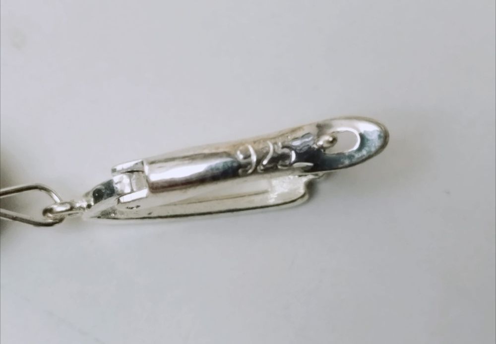 Cercei cu perle de culoare neagra si maro, copii