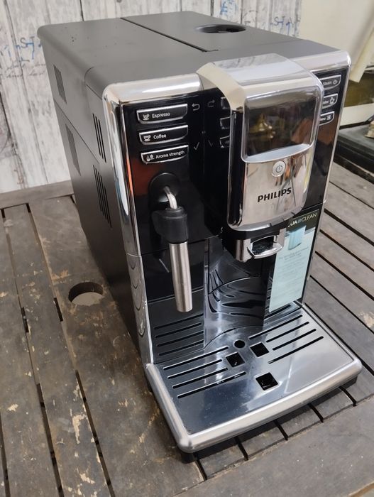 Кафе машина philips saeco