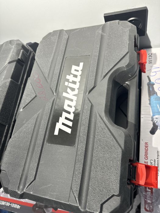 Пчелки, пила фирмы Devalt, Bosh, Ураган