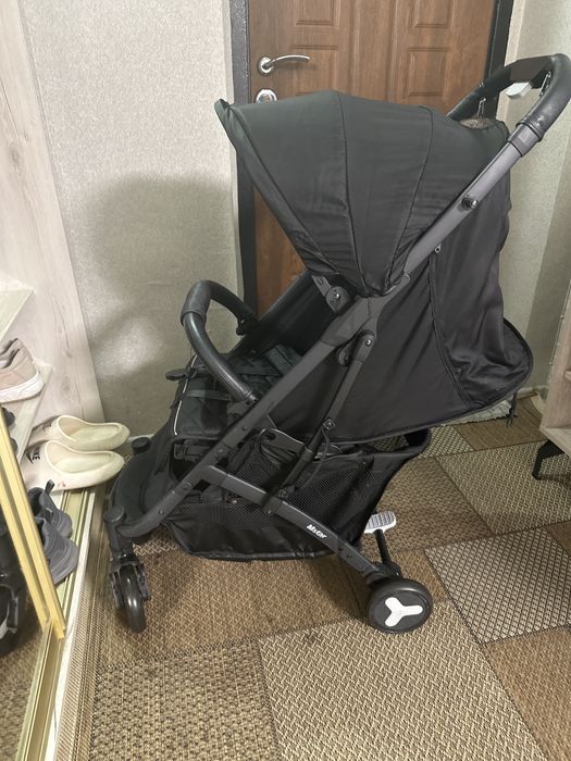 Продам детскую коляску