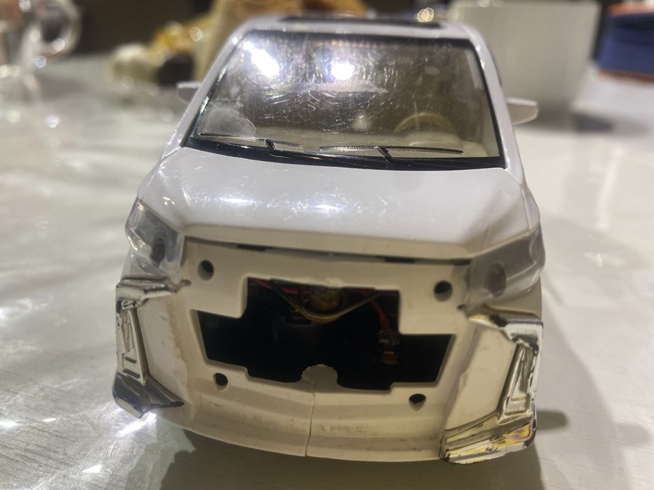 Альфардо б/у все открывается