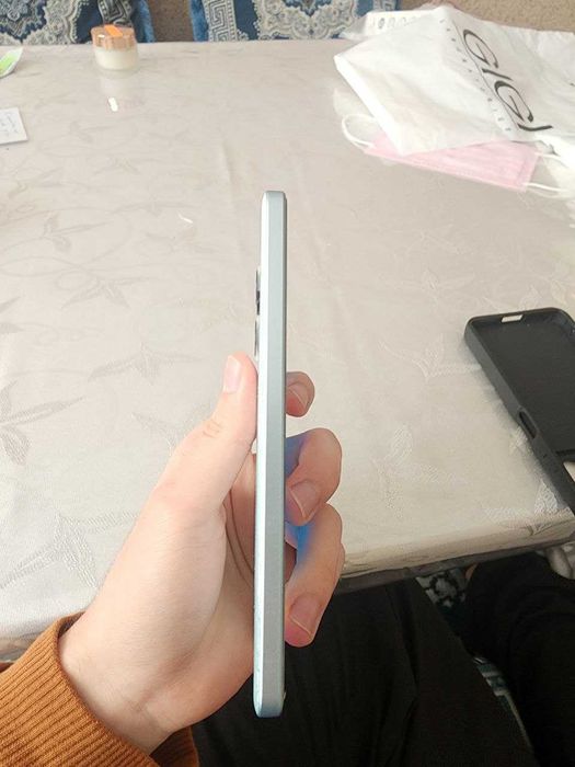 Redmi note 12 turbo/ Poco f5