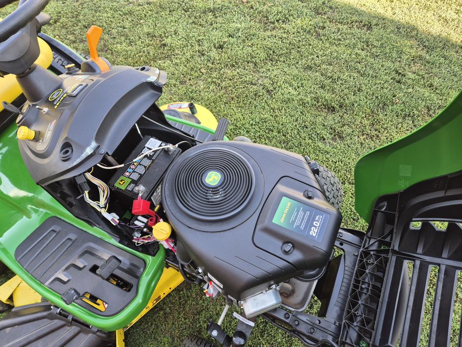 John Deere  22 CP Tractoras de tuns iarba gazon Import USA